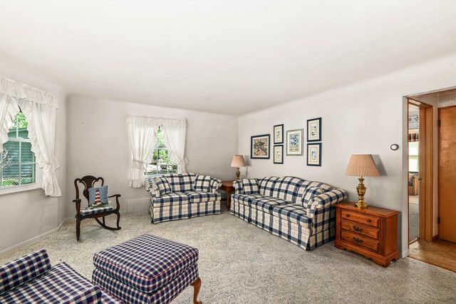 10117 195th AVENUE, Bristol, WI 53104