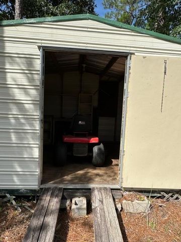 60 N Magnolia Court, Freeport, FL 32439