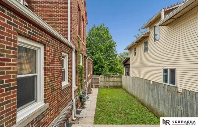 1310 S 31st Street, Omaha, NE 68105