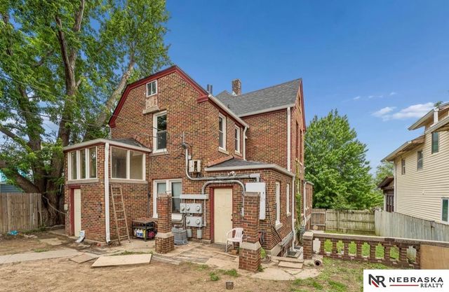1310 S 31st Street, Omaha, NE 68105