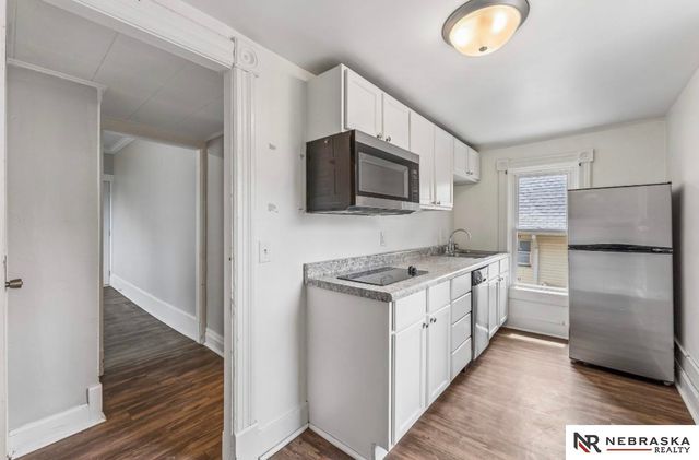 1310 S 31st Street, Omaha, NE 68105