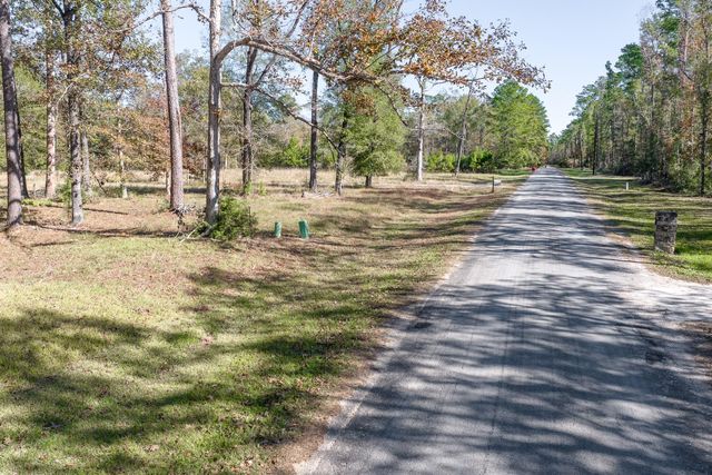 608 County Road 6494, Dayton, TX 77535