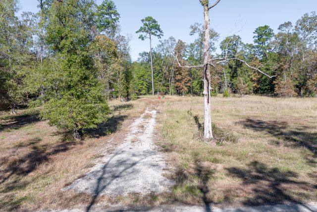 608 County Road 6494, Dayton, TX 77535