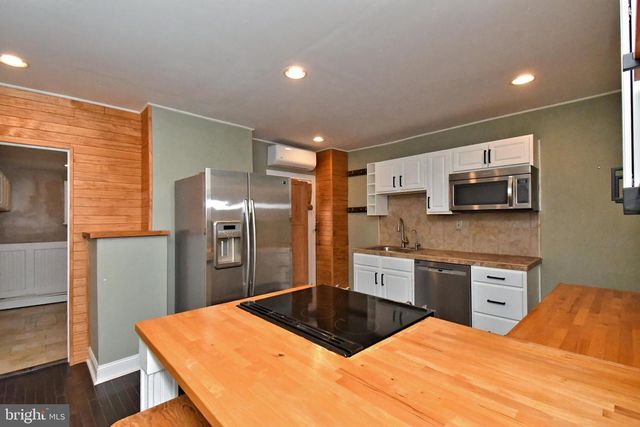 224 BRITTMOIR AVE, Conshohocken, PA 19428
