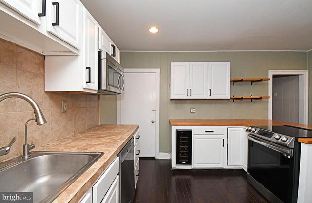 224 BRITTMOIR AVE, Conshohocken, PA 19428