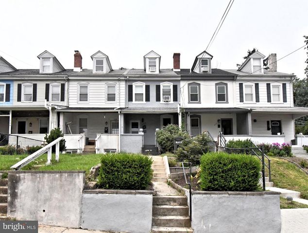224 BRITTMOIR AVE, Conshohocken, PA 19428