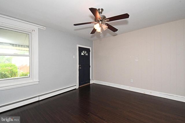 224 BRITTMOIR AVE, Conshohocken, PA 19428