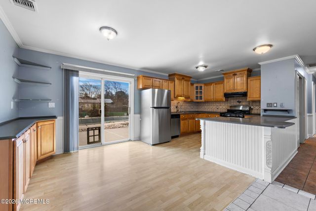 5 Fresno Street, Barnegat, NJ 08005