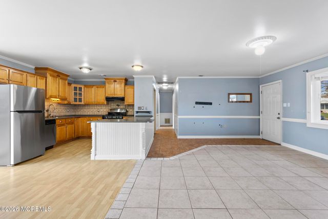 5 Fresno Street, Barnegat, NJ 08005