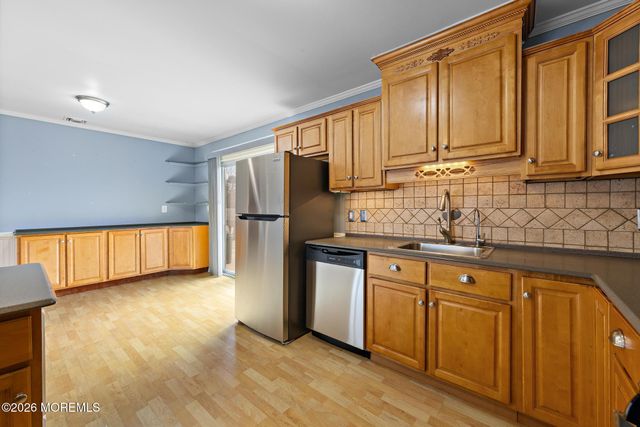 5 Fresno Street, Barnegat, NJ 08005