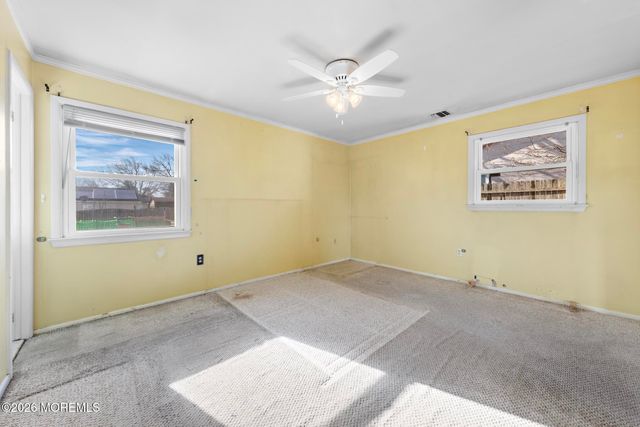 5 Fresno Street, Barnegat, NJ 08005