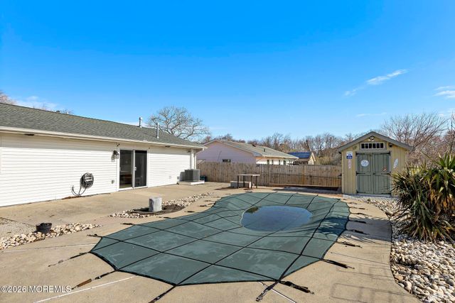 5 Fresno Street, Barnegat, NJ 08005