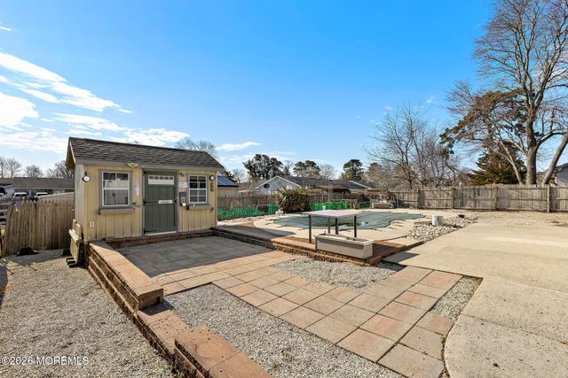 5 Fresno Street, Barnegat, NJ 08005