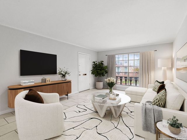 7500 Callaghan Rd Apt 222, San Antonio, TX 78229