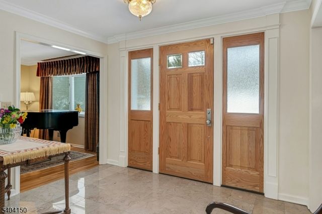 31 Garfield Ave, Madison Boro, NJ 07940