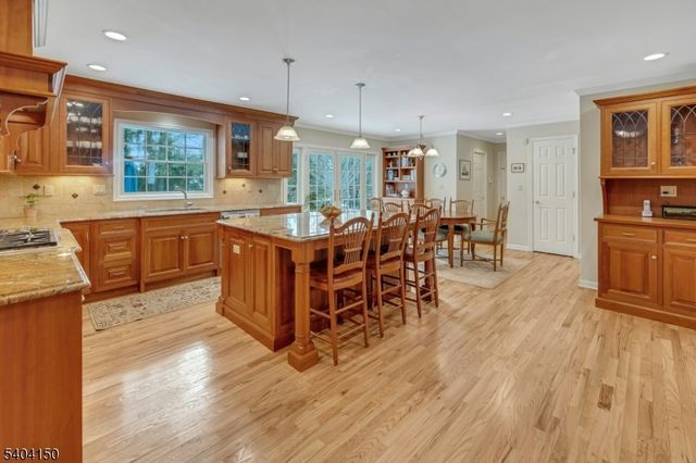 31 Garfield Ave, Madison Boro, NJ 07940