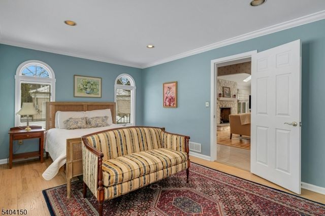 31 Garfield Ave, Madison Boro, NJ 07940