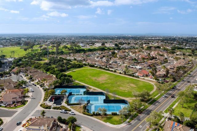 820 Cardamom Ct, Chula Vista, CA 91910