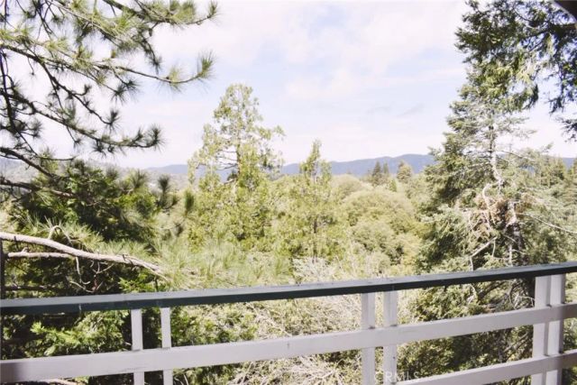 25145 Valle, Crestline, CA 92325