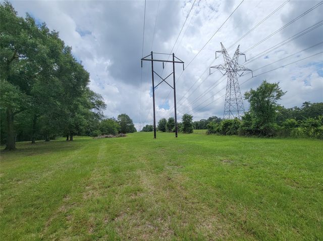 1785 Misty Hollow Lane, Bedias, TX 77831
