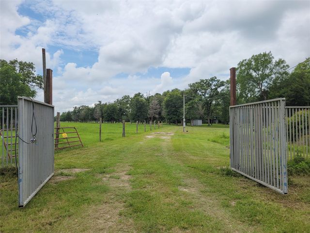 1785 Misty Hollow Lane, Bedias, TX 77831