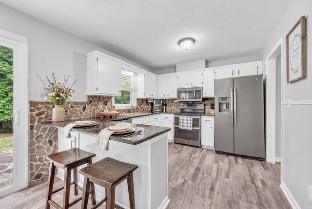 135 Briarwood Ct, Estill Springs, TN 37330