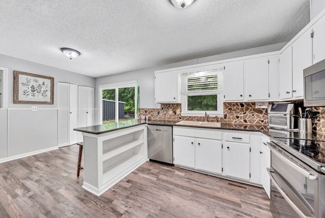 135 Briarwood Ct, Estill Springs, TN 37330