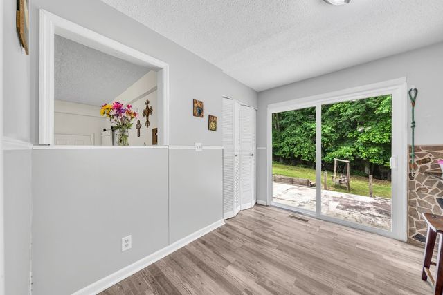 135 Briarwood Ct, Estill Springs, TN 37330