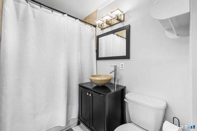 1633 Washington Boulevard APT 3D, Stamford, CT 06902