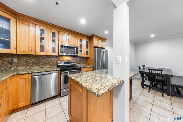 1633 Washington Boulevard APT 3D, Stamford, CT 06902