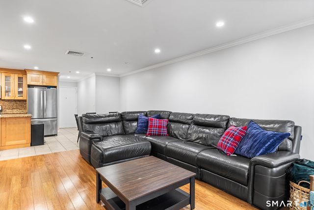 1633 Washington Boulevard APT 3D, Stamford, CT 06902