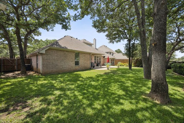 3405 Vista Chase Court, Arlington, TX 76001
