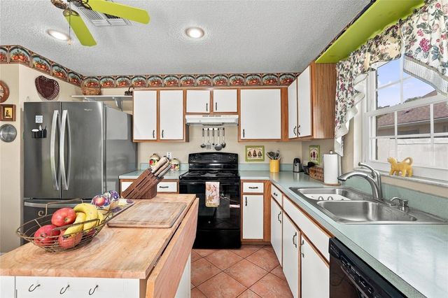 610 BURGOYNE LOOP, Davenport, FL 33897