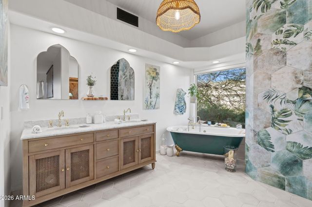 42421 N Deer Trail Road, Cave Creek, AZ 85331