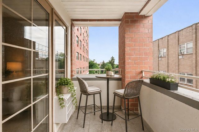 83-75 117th Street 4D, Kew Gardens, NY 11415