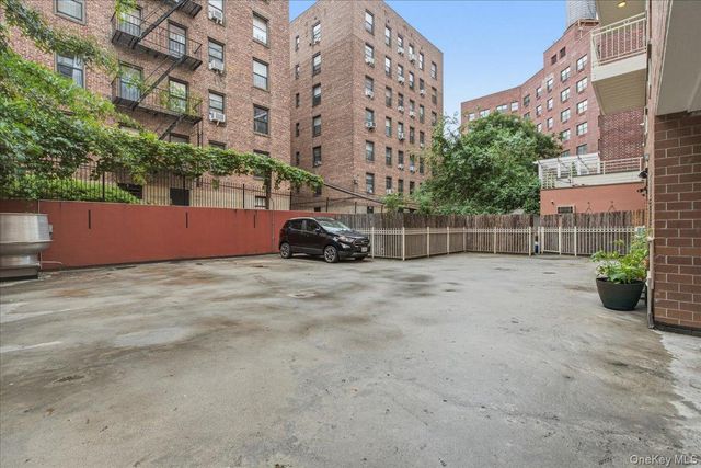 83-75 117th Street 4D, Kew Gardens, NY 11415