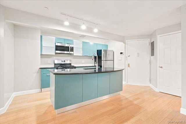 83-75 117th Street 4D, Kew Gardens, NY 11415