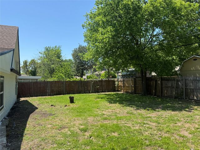 5812 Mccart Avenue, Fort Worth, TX 76133