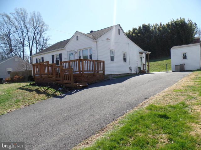 1910 HILLSIDE DR, Falls Church, VA 22043