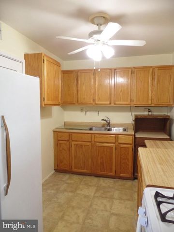 1910 HILLSIDE DR, Falls Church, VA 22043