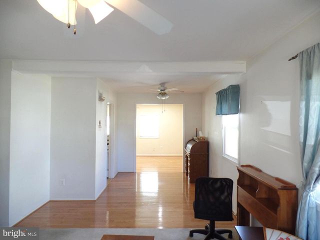 1910 HILLSIDE DR, Falls Church, VA 22043