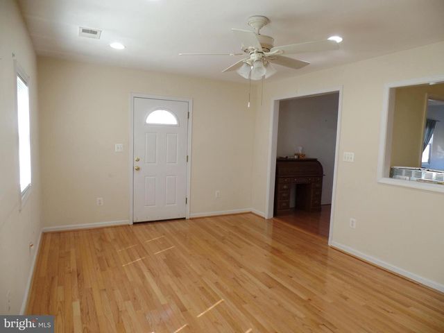 1910 HILLSIDE DR, Falls Church, VA 22043