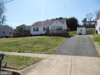 1910 HILLSIDE DR, Falls Church, VA 22043