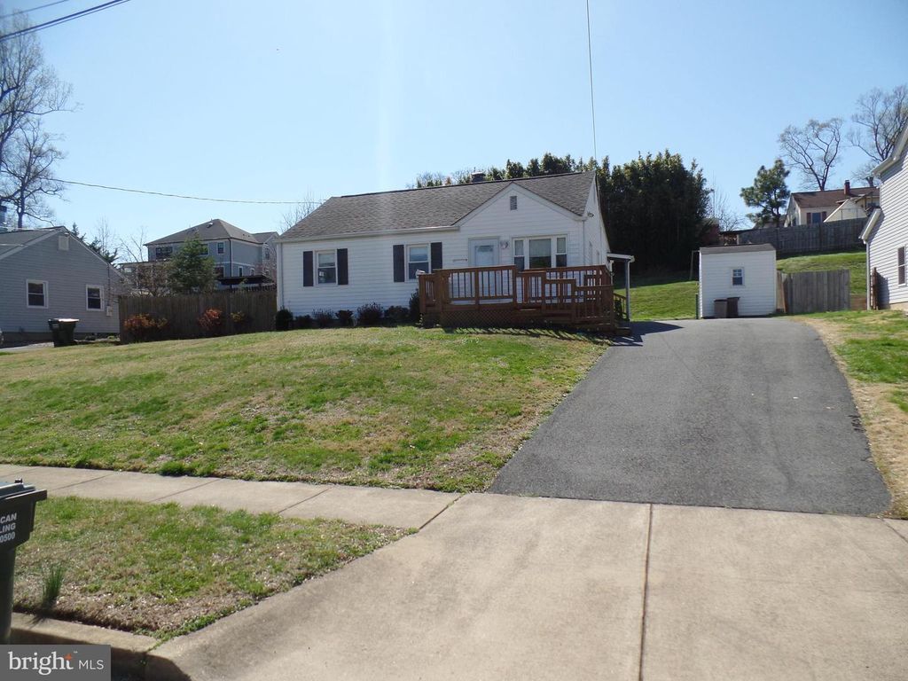 1910 HILLSIDE DR, Falls Church, VA 22043