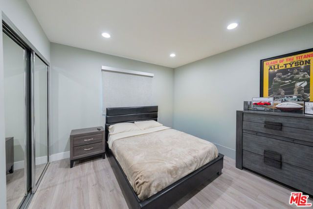 7719 Rhodes Avenue, Los Angeles, CA 91605