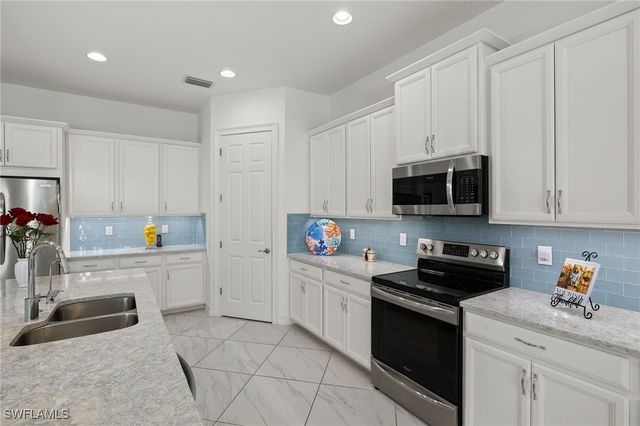 14809 Windward LN, Naples, FL 34114