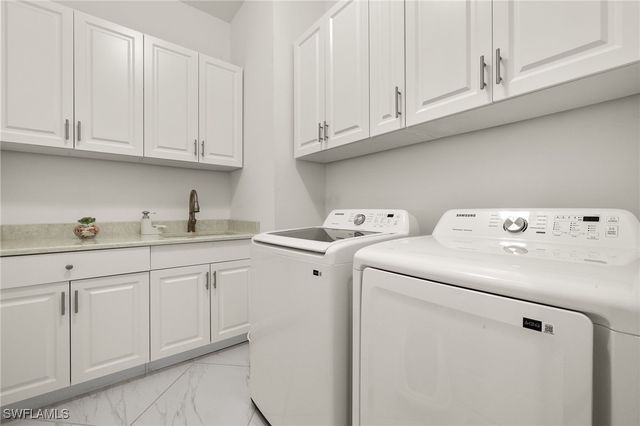 14809 Windward LN, Naples, FL 34114