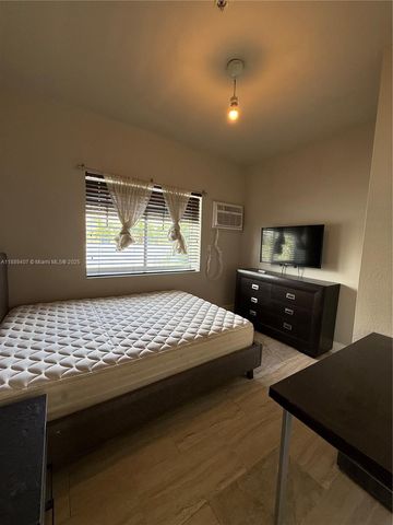 1330 Pennsylvania Ave 313, Miami Beach, FL 33139