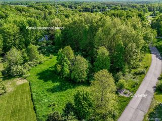 260 Coyote Run, Rose Township, MI 48442