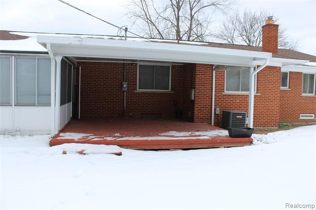 17155 Lincoln Drive, Southfield, MI 48076